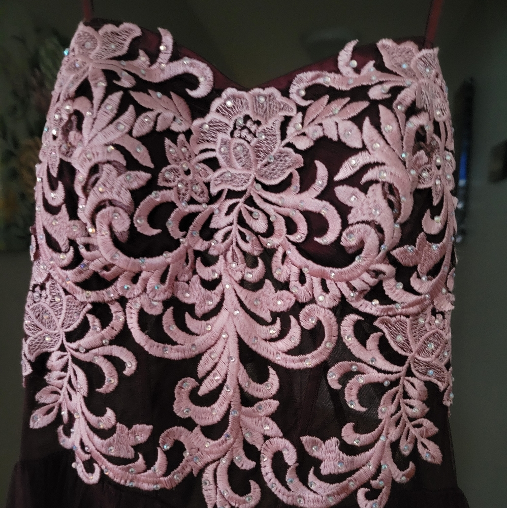 Prom Ballgown - Picture 3 of 4
